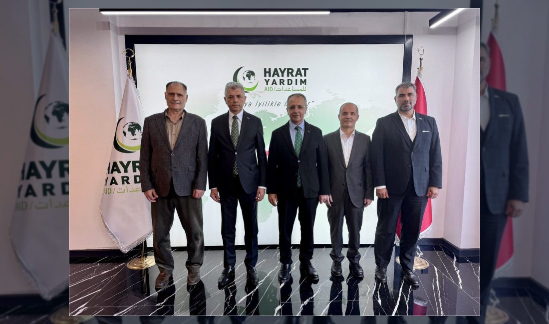 Ümraniye Kaymakamı Yüksel Çelik ve Eyüpsultan Kaymakamı Dr. Arslan Yurt,