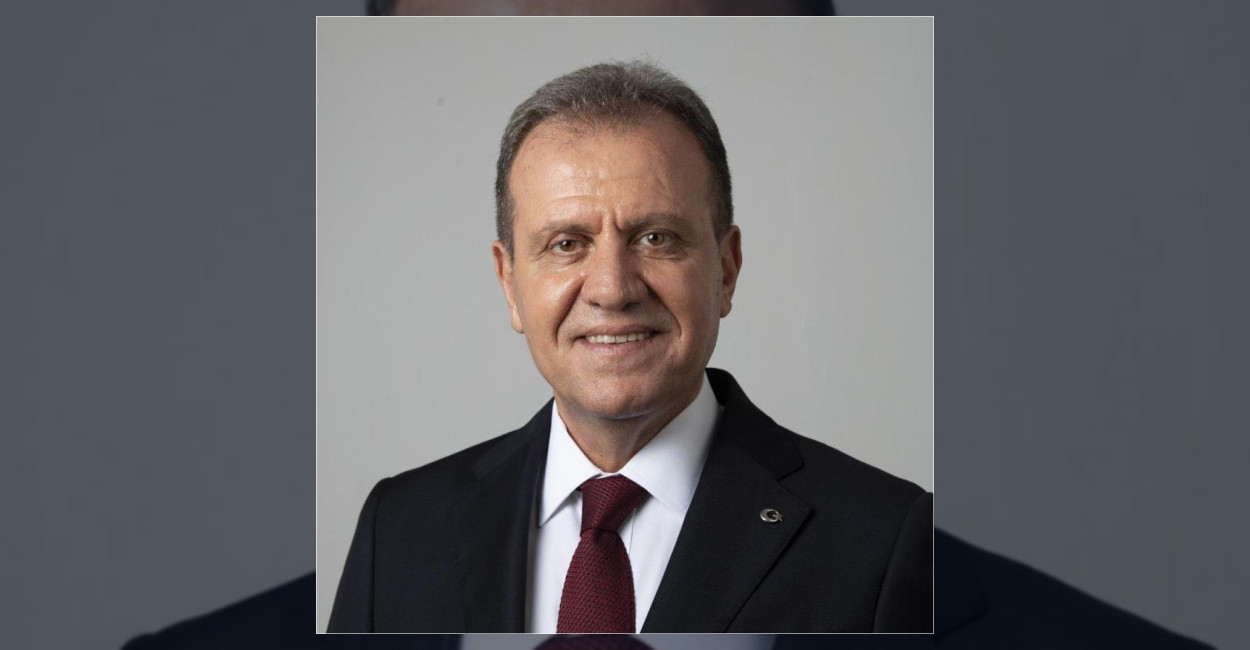 Mersin Büyükşehir Belediye Başkanı Vahap Seçer, gerçekleştirilen bir soruşturma kapsamında