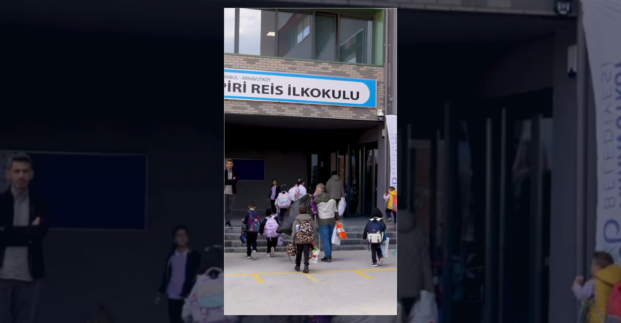 Arnavutköy Belediyesi, Piri Reis İlkokulu'nda Sıfır Atık Şenliği gerçekleştirerek öğrencilere