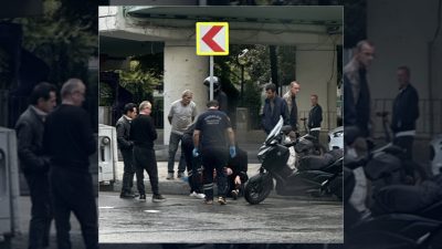 Esenler Belediyesi Sağlık İşleri Müdürlüğü ekipleri, ilçede meydana gelen motosiklet