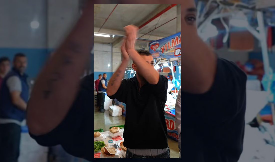 Üsküdar Belediyesi Başkanı, Libadiye Pazarı'nı ziyaret ederek pazar esnafıyla aynı