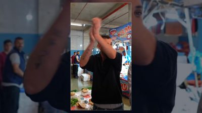 Üsküdar Belediyesi Başkanı, Libadiye Pazarı'nı ziyaret ederek pazar esnafıyla aynı