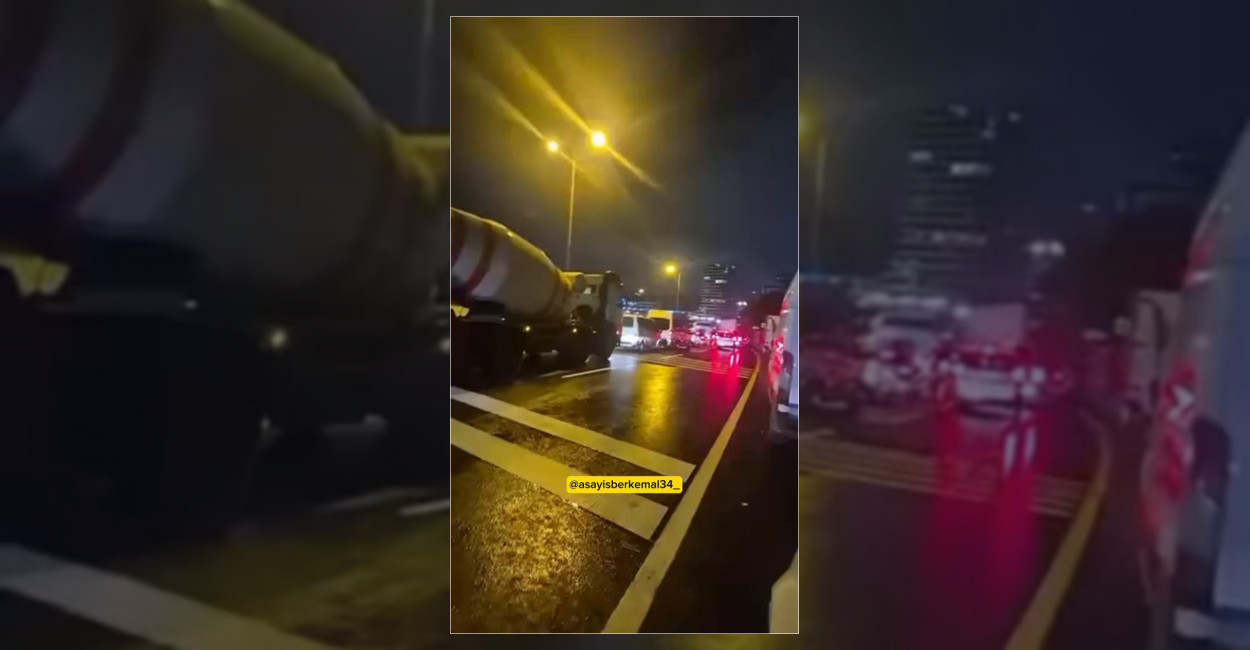 İstanbul'da mesai saatinde gerçekleştirilen yol çalışması nedeniyle ulaşımda aksamalar yaşandı,