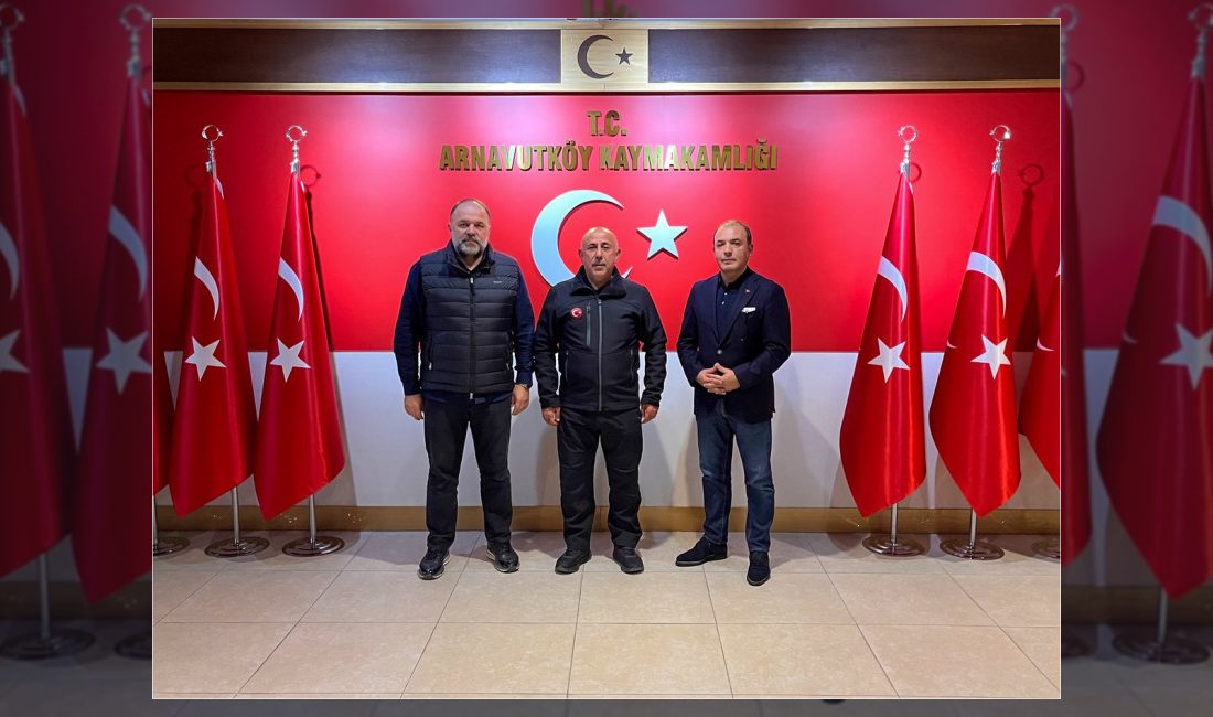 Arnavutköy'de iş insanları Erol Gül ve Zafer Karaosmanoğlu, Kaymakam Mahmut