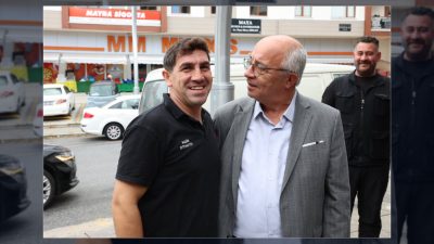 Şile Belediyesi Başkan Vekili Sacit Terzi, Cumhuriyet Caddesi'ndeki esnafı ziyaret