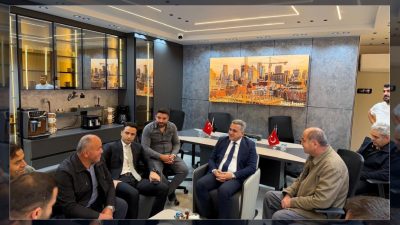 Küçükçekmece Kaymakamı Mustafa Anteplioğlu ve İlçe Emniyet Müdürü Mustafa Aktan,