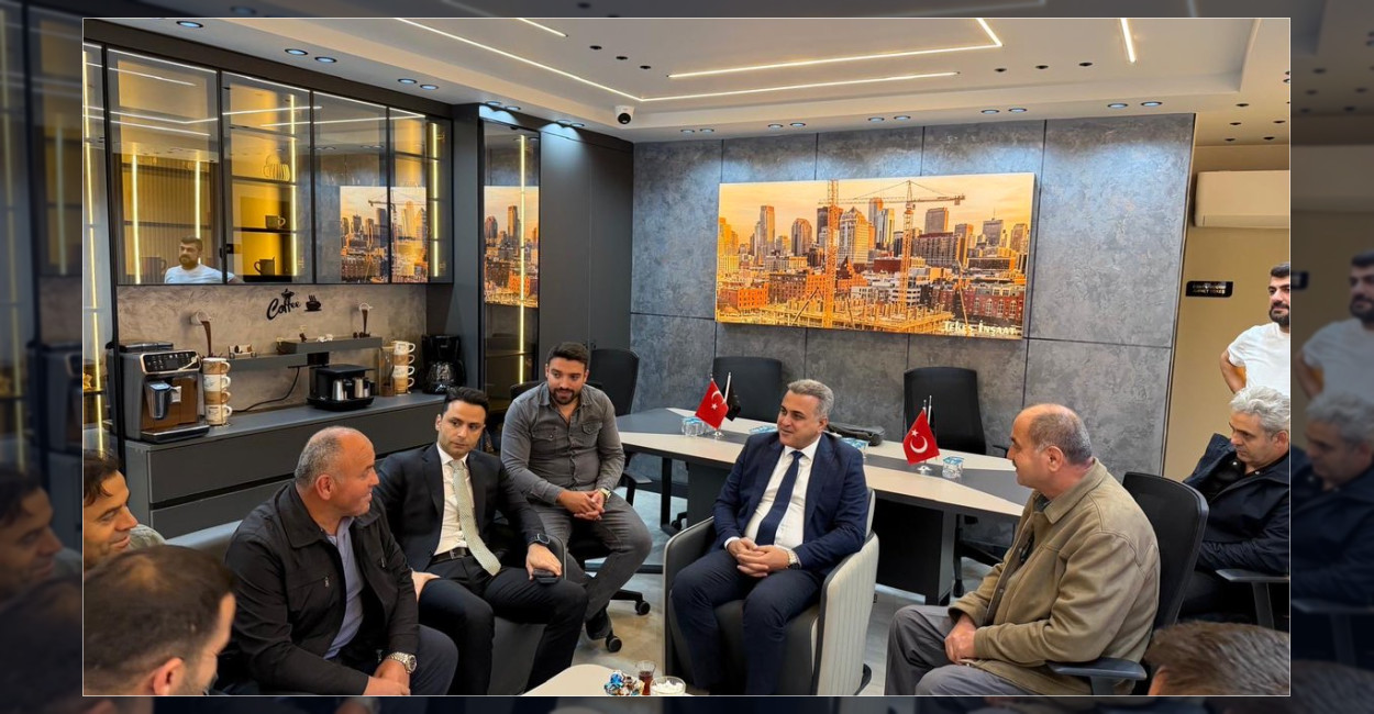 Küçükçekmece Kaymakamı Mustafa Anteplioğlu ve İlçe Emniyet Müdürü Mustafa Aktan,