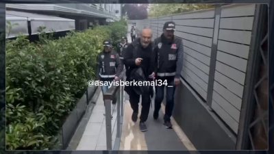 Eyüpsultan Belediye Başkanı Mithat Bülent Özmen, yürütülen bir yolsuzluk soruşturması