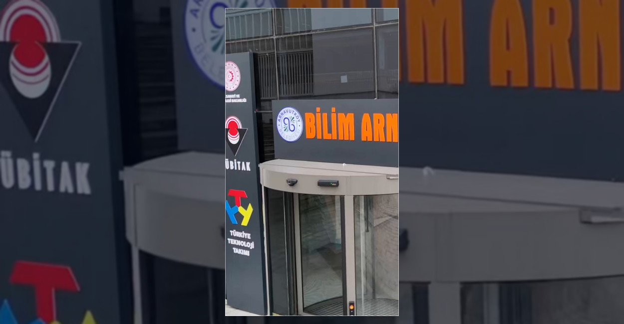 Arnavutköy Belediyesi, Disleksi Haftası kapsamında Bilim Arnavutköy'de çocukların teknolojiyle öğrenmesini
