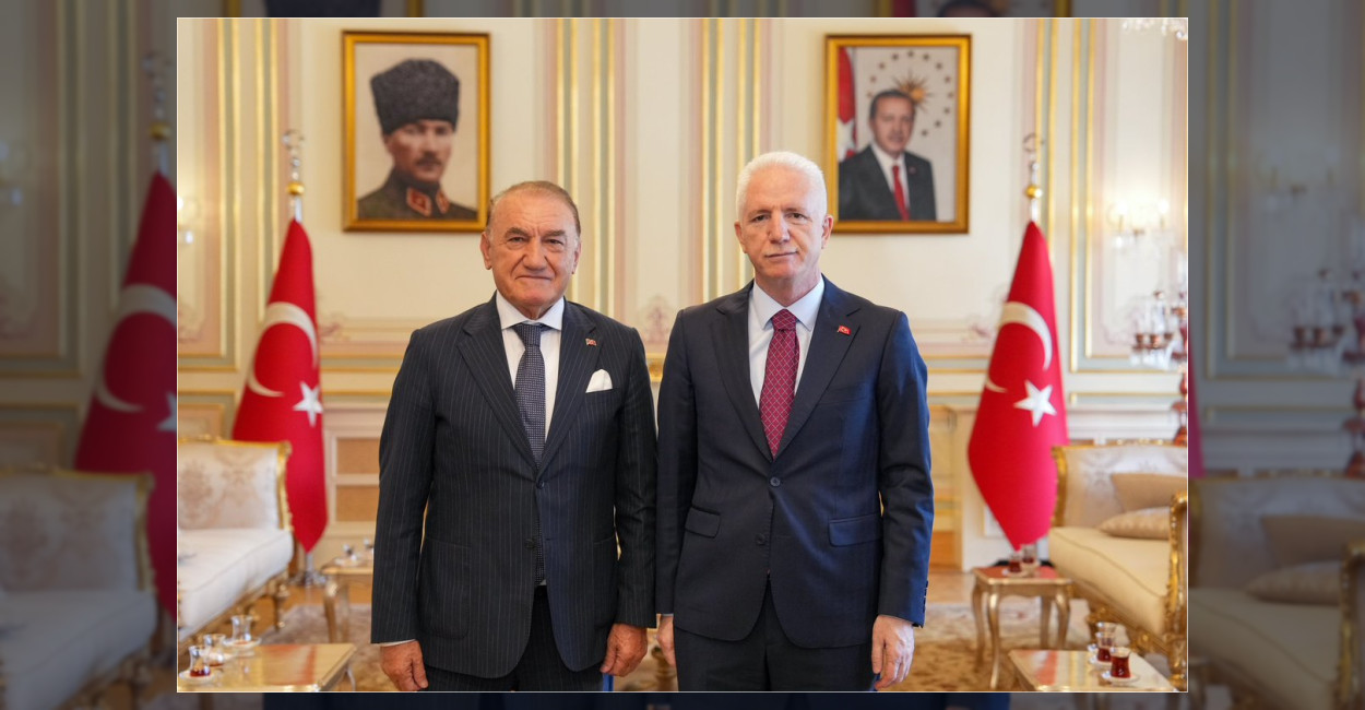 İstanbul Valisi Davut Gül, İSTESOB Başkanlığına seçilen Mustafa Keskin ve