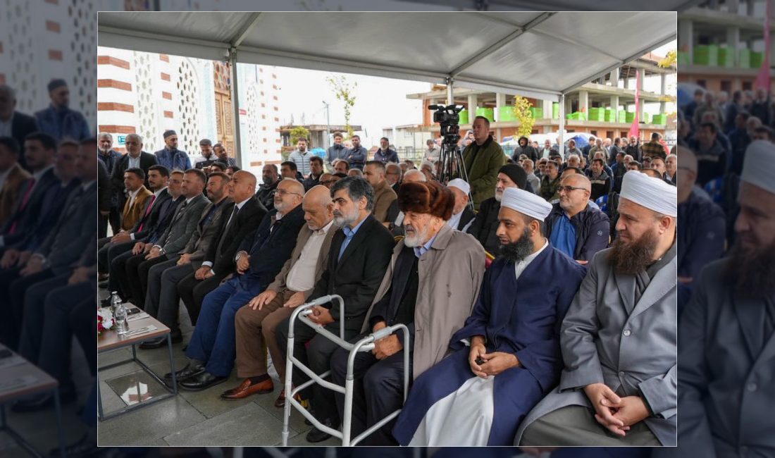 Arnavutköy'de Mustafa Karahasanoğlu Camii ve Kur’an Kursu, ilçe protokolünün katıldığı