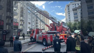 Kadıköy Kaymakamı Muhittin Pamuk, Sahrayıcedit Mahallesi'nde meydana gelen yangın bölgesini