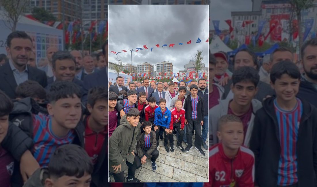 Bağcılar Kaymakamı Abdullah Uçgun, ilçenin kültürel hayatına katkı sunan Bağcılar