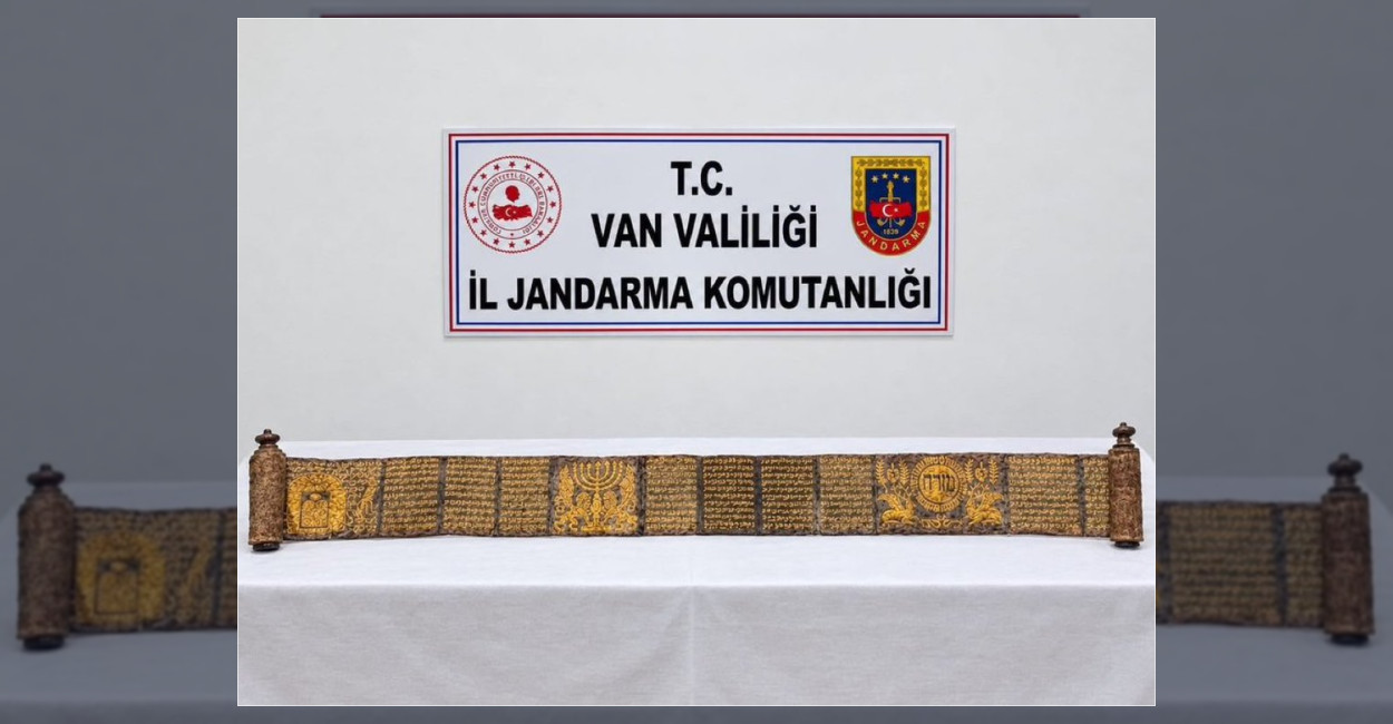 Van'da düzenlenen operasyonda üzerinde Davut Yıldızı sembolleri ve İbranice yazılar