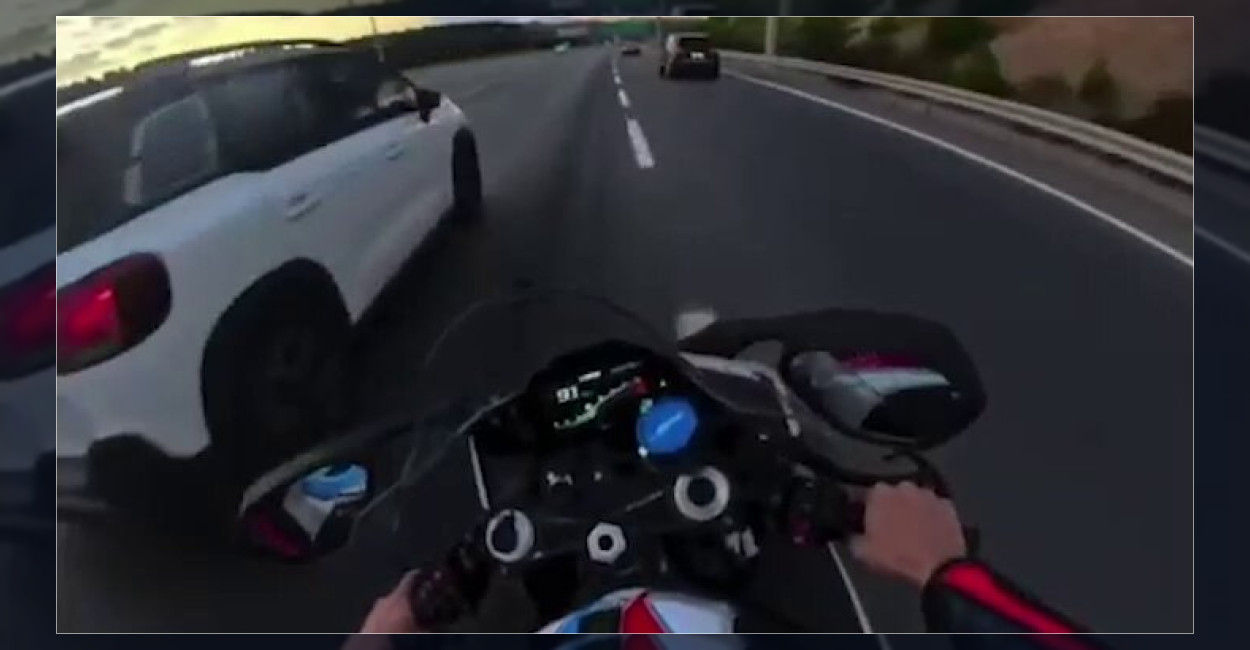 İstanbul'da trafikte motosikletiyle 302 kilometre hıza ulaşan sürücü yakalandı. Sürücüye