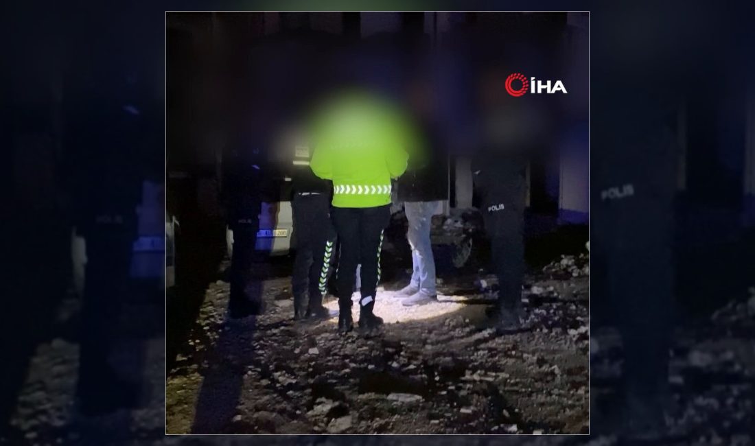 Bursa'da polis ihtarına uymayarak kaçan alkollü sürücü, kovalamaca sonucu yakalandı.