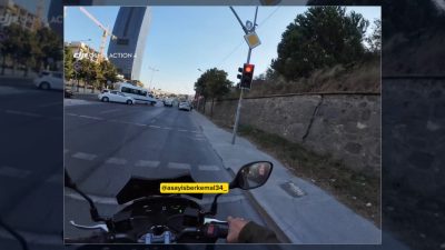 İstanbul Bağcılar'da kırmızı ışık ihlali yüzünden tartışan kamyonet sürücüsü, motosikletliye