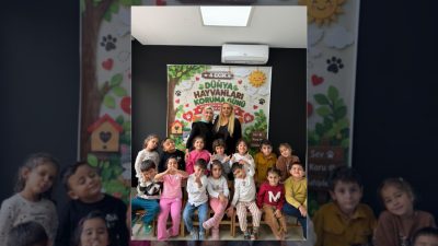 Sultangazi Belediyesi Ana Kucağı'nda eğitim gören çocuklar, 4 Ekim Dünya