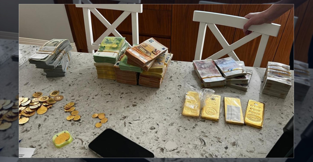 Mersin'de üç belediyeye yönelik yürütülen yolsuzluk soruşturmasında şüphelinin evinde çok