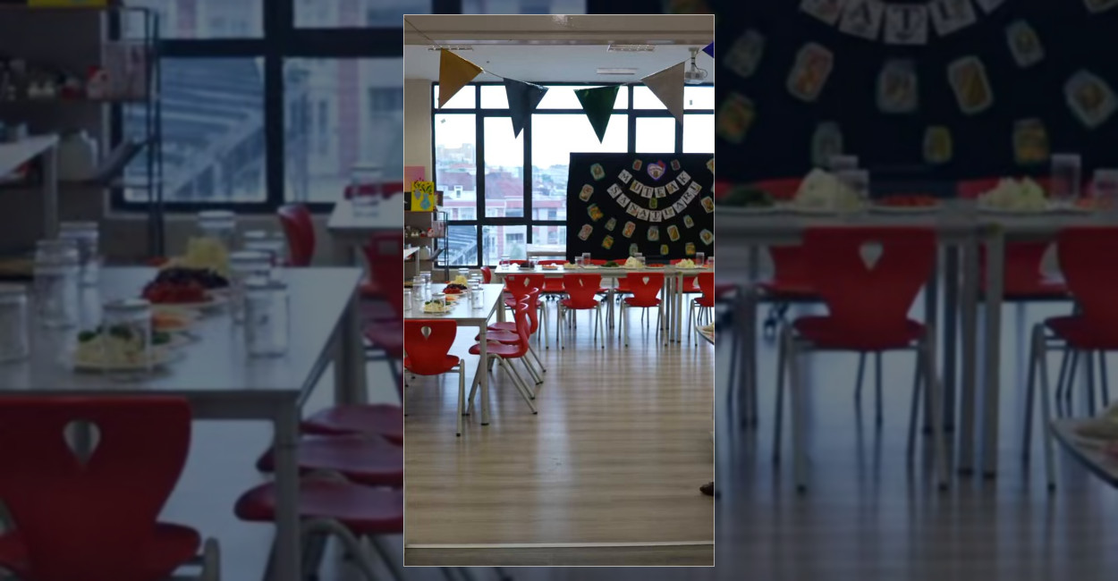 Arnavutköy Belediyesi Merkez Çocuk Atölyesi'nde düzenlenen etkinlikte çocuklar, geleneksel turşu