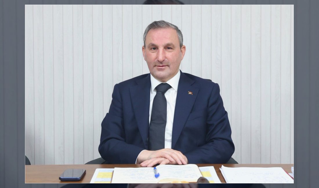 Sultanbeyli Belediye Başkanı Ali Tombaş, başkan yardımcısı, danışman ve genel