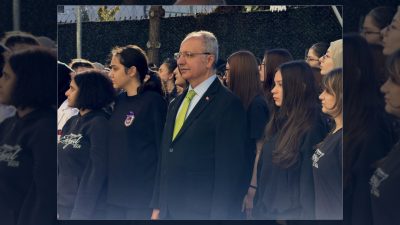 Ümraniye'de protokol üyeleri Eczacı Neşem Özlen Güray Anadolu Lisesi'ni ziyaret