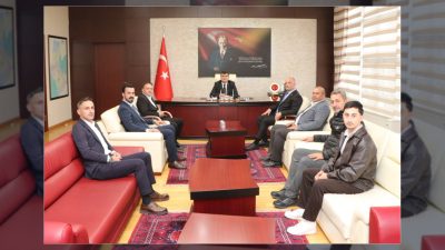 Anahtar Parti Sultanbeyli İlçe Başkanı Serkan Aksu ve yönetim kurulu