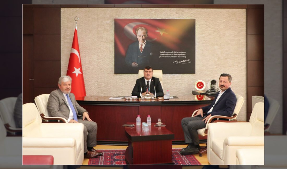 Milli Eğitim Bakanlığı Bakan Müşaviri Süleyman Can, Sultanbeyli Kaymakamı Kemal