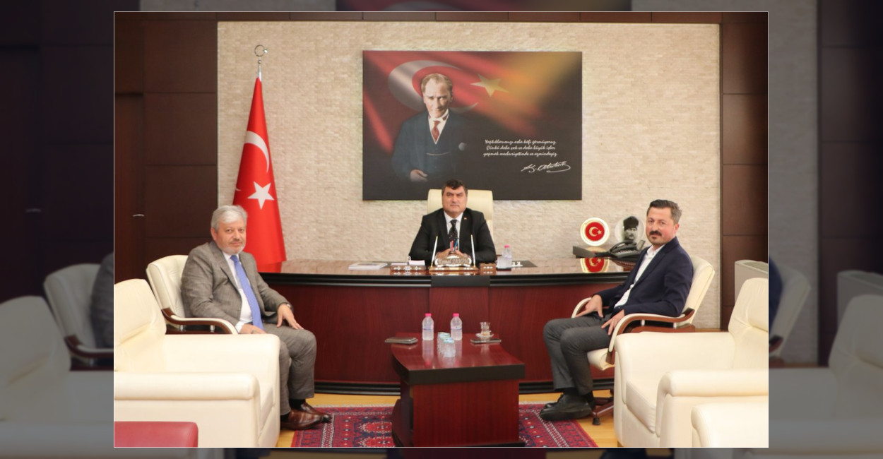 Milli Eğitim Bakanlığı Bakan Müşaviri Süleyman Can, Sultanbeyli Kaymakamı Kemal