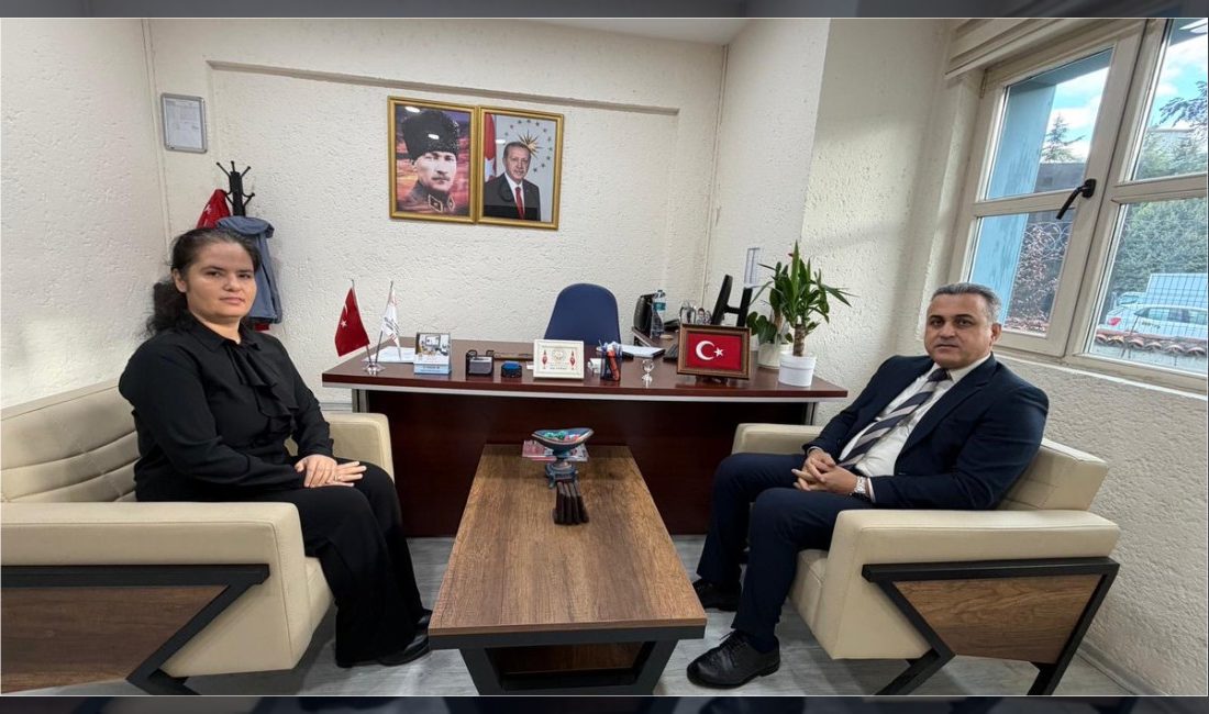Küçükçekmece Kaymakamı Mustafa Anteplioğlu, Sosyal Hizmet Merkezi Müdürü Eda Kabacı'yı