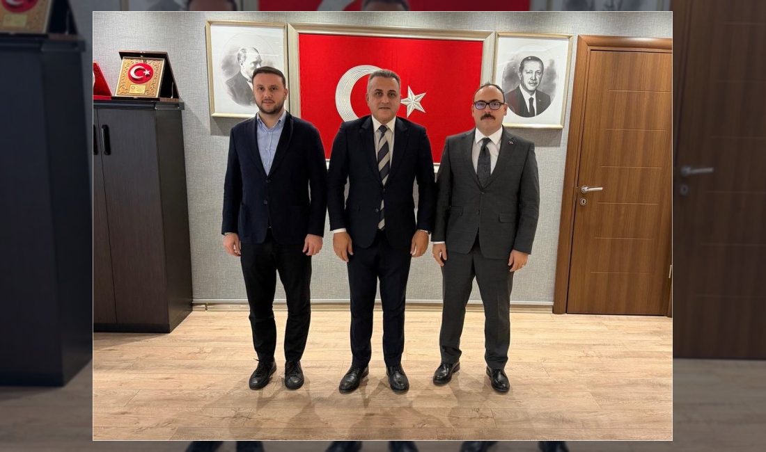 Küçükçekmece'de İl Göç Müdürü ve AK Parti İlçe Başkanı, Kaymakam