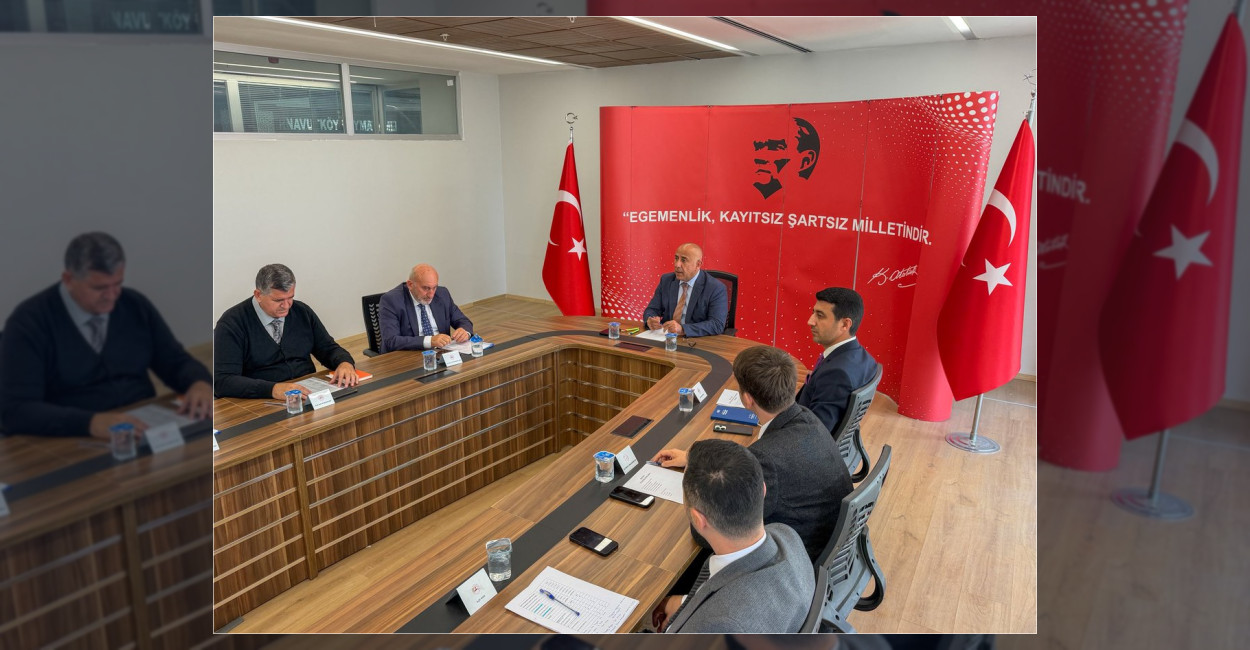 Arnavutköy Kaymakamlığı'nda Kaymakam Mahmut Hersanlıoğlu başkanlığında Kurum Amirleri Toplantısı yapılarak