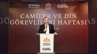 Sultanbeyli'de Camiler ve Din Görevlileri Haftası dolayısıyla bir program düzenlendi.