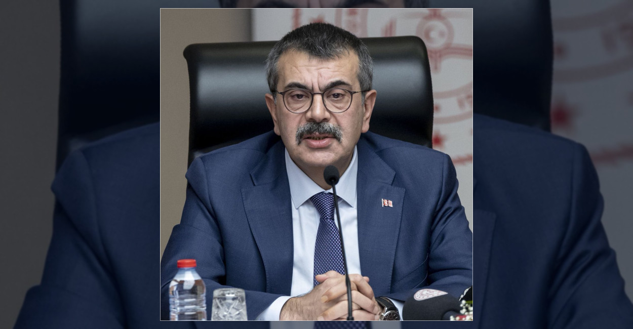 İstanbul Başakşehir'de bir okulda yaşanan bıçaklı saldırı sonucunda 1 öğrenci