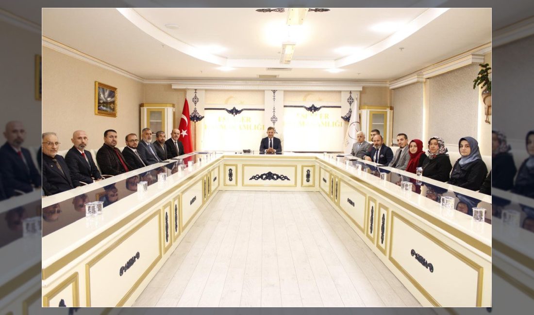 Esenler İlçe Müftüsü İbrahim Özen ve beraberindeki heyet, Camiler ve