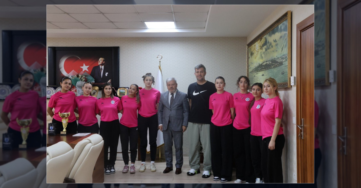 Voleybol Şampiyonu Naim Süleymanoğlu Spor Lisesi’nden Ziyaret
