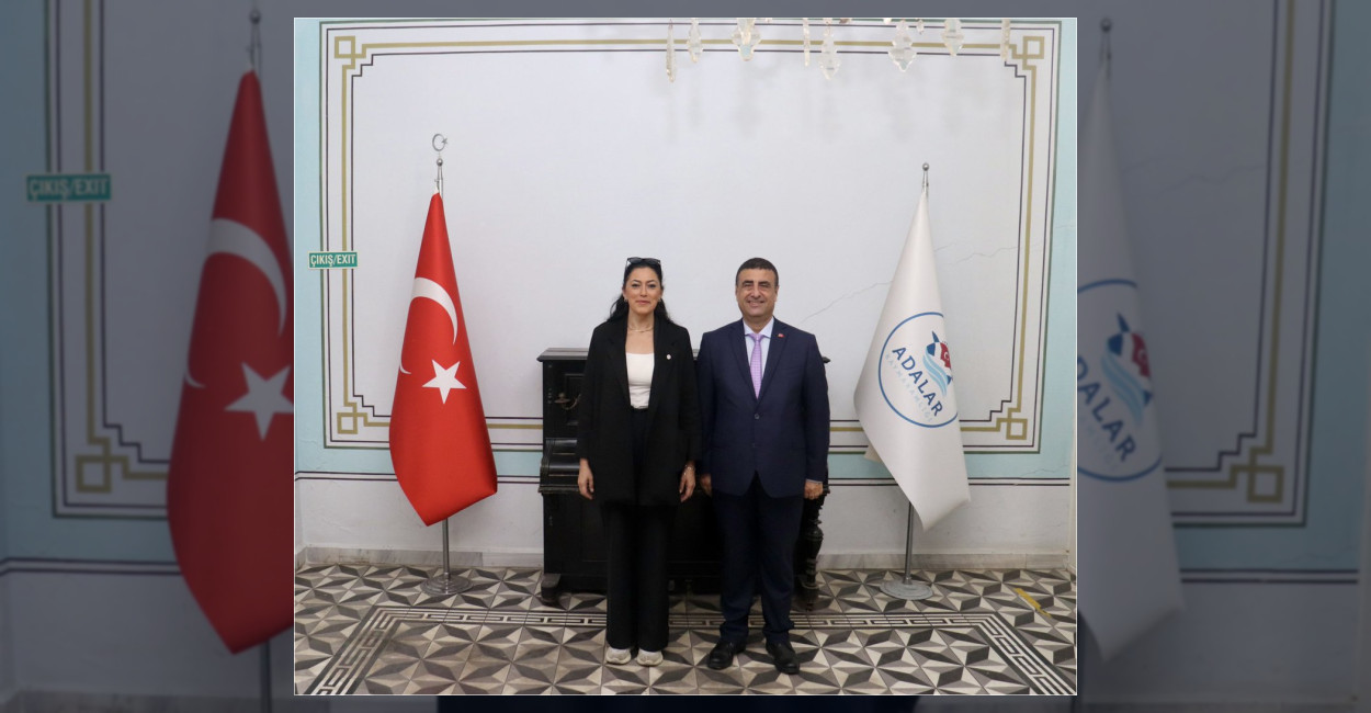 Yeni Parti Adalar İlçe Başkanlığı’ndan Kaymakam Bulut’a Ziyaret
