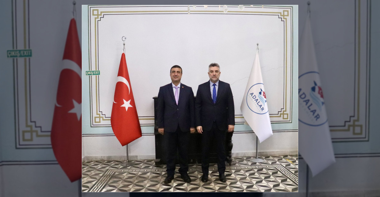 Adalar Kaymakamlığı’na Makam Ziyareti
