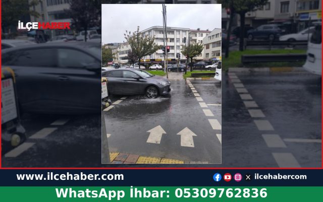 Bakkal Durağı Işıklarında Su Birikintisi Çilesi