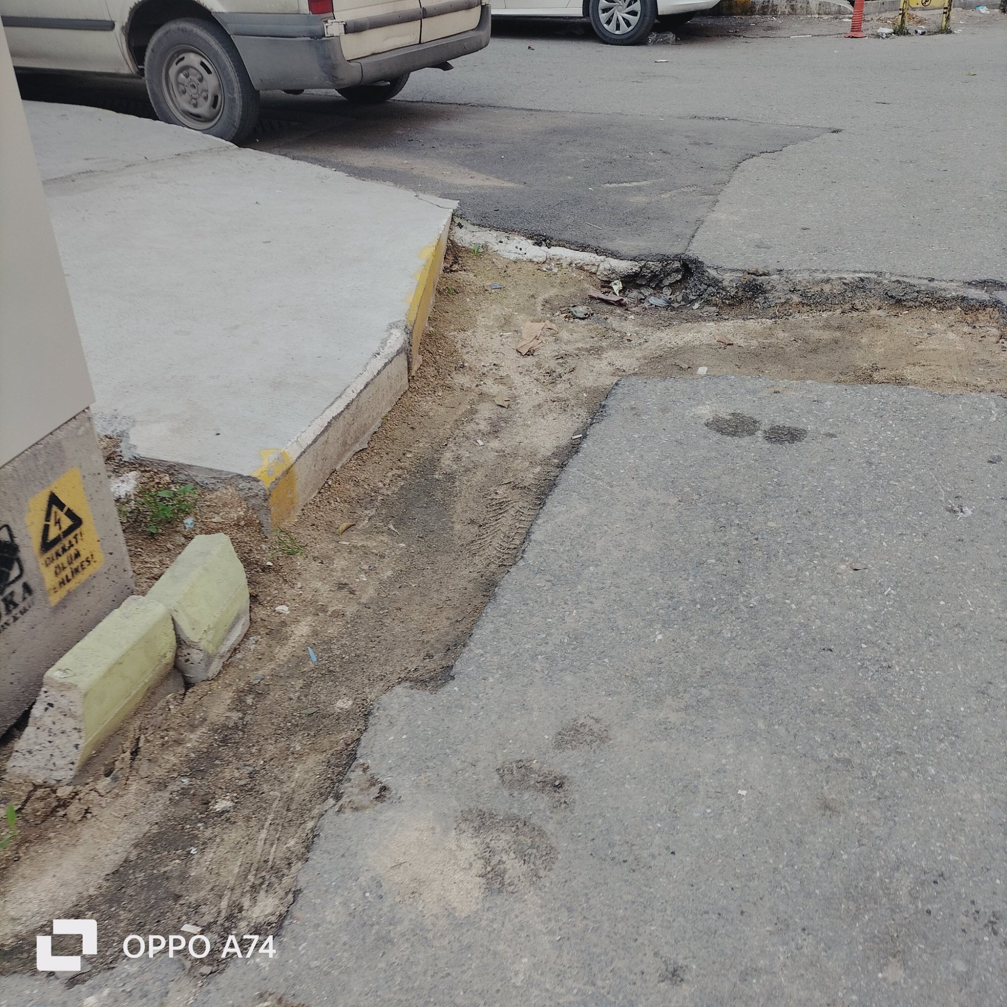 Pendik Fevzi Çakmak Mahallesi Rumi Sokak'taki Yol Sorunu
