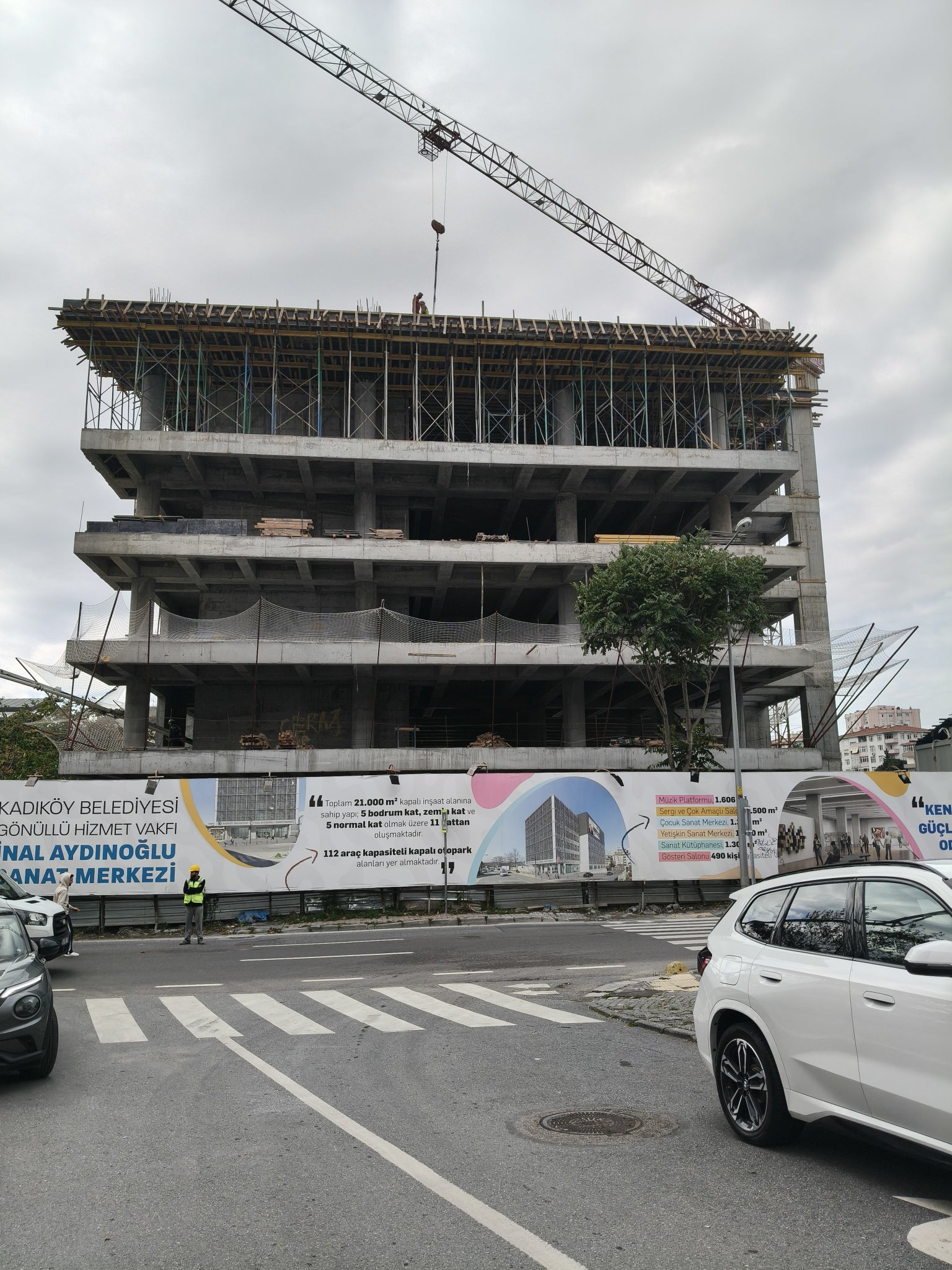Kadıköy'de Sürdürülen İnşaat Çalışmaları Çevre Sakinlerini Rahatsız Etti