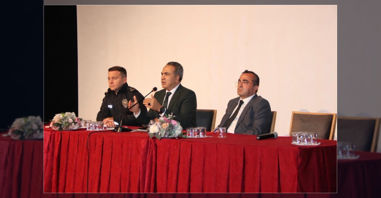 Başakşehir’de Güvenli Eğitim Toplantısı
