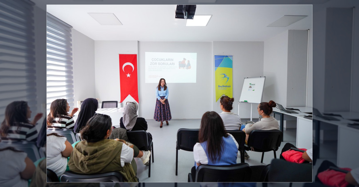Beylikdüzü’nde Çocukların Zor Sorularına Yönelik Seminer Düzenlendi