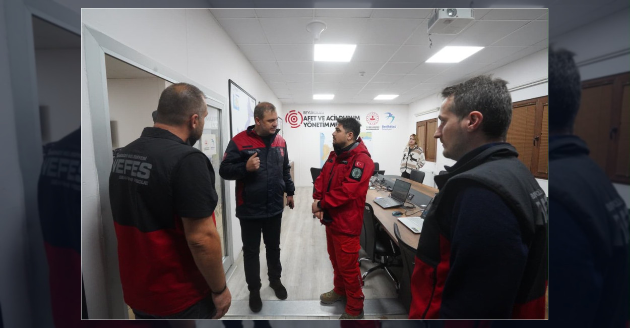 Beylikdüzü’nde Sağanak Yağış Mesaisi