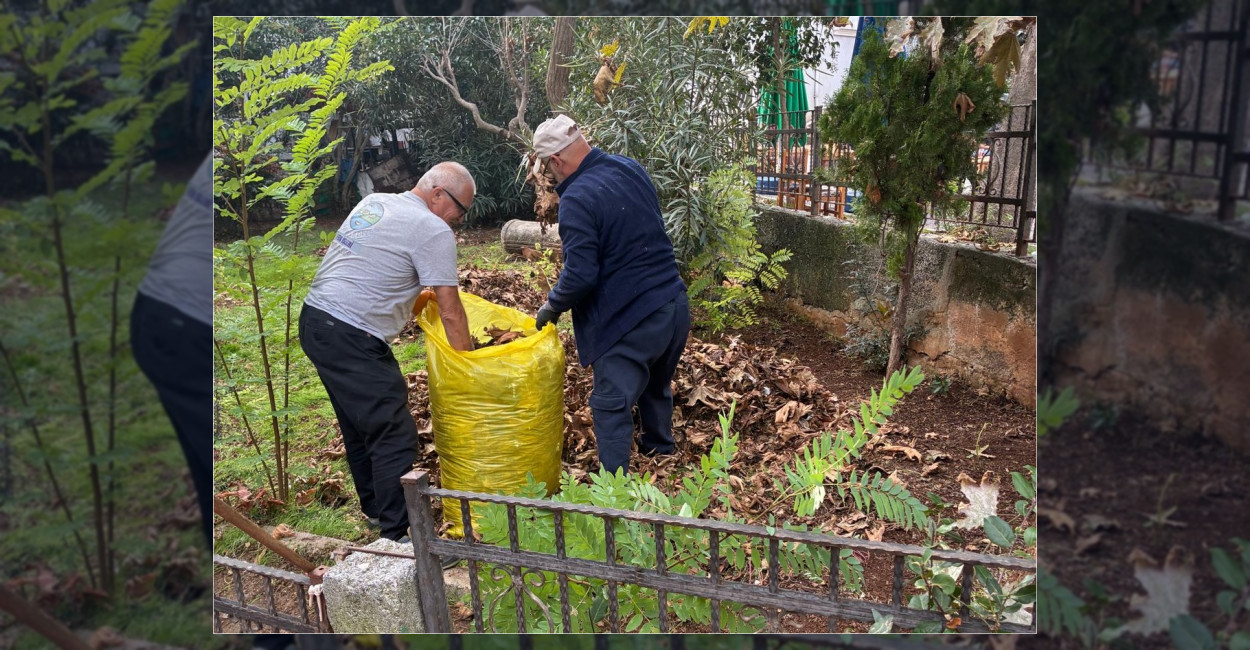 Burgazada’da Okul Bahçeleri ve Parklarda Temizlik Çalışması