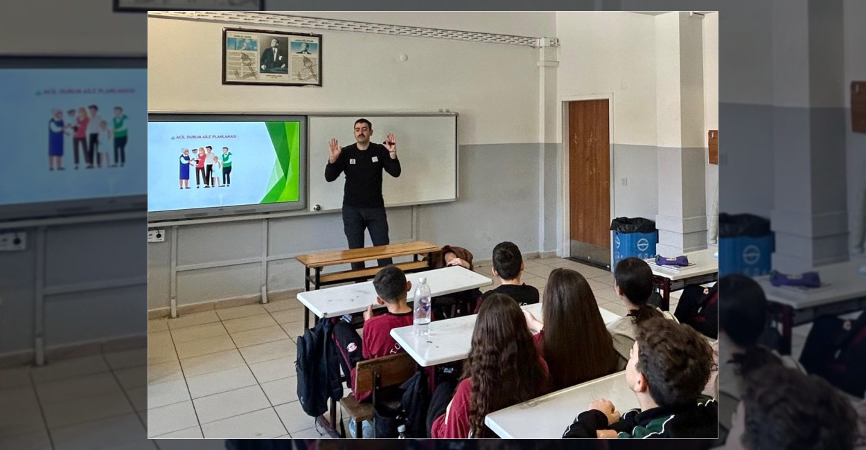 Büyükçekmece’de Afet Bilinci Eğitimi Başlatıldı