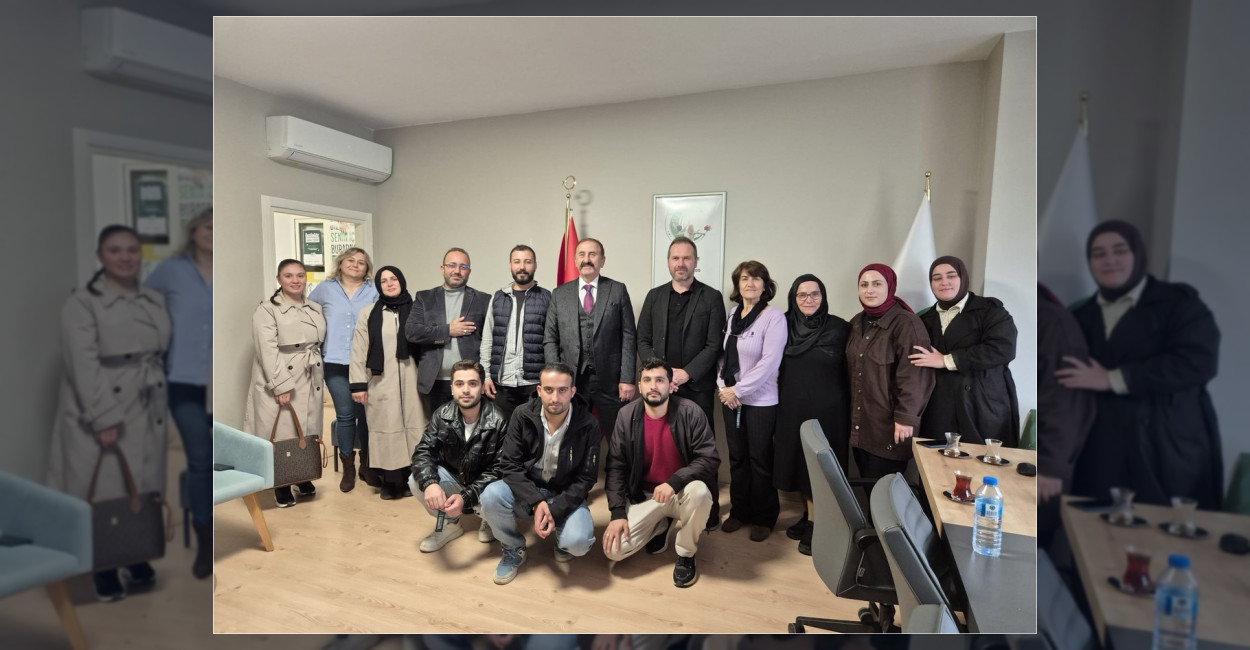 Çekmeköy Yeşilay’dan huzurevi çalışanlarına bilgilendirme