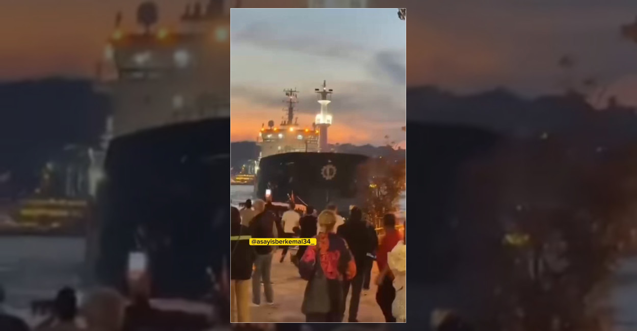 İstanbul Boğazı’nda arızalanan gemi sürüklendi