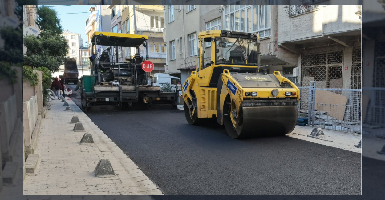 Küçükçekmece’de Asfalt ve Ulaşım Çalışmaları Sürüyor