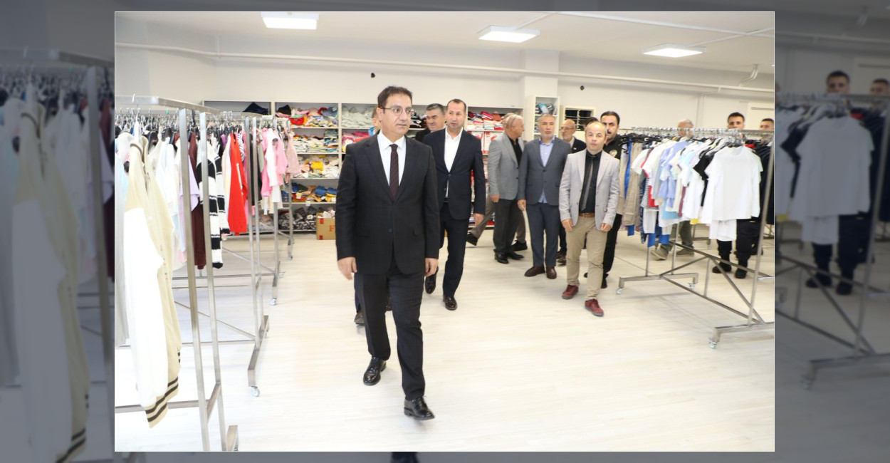 Sancaktepe’de Sosyal Market’e Ziyaret